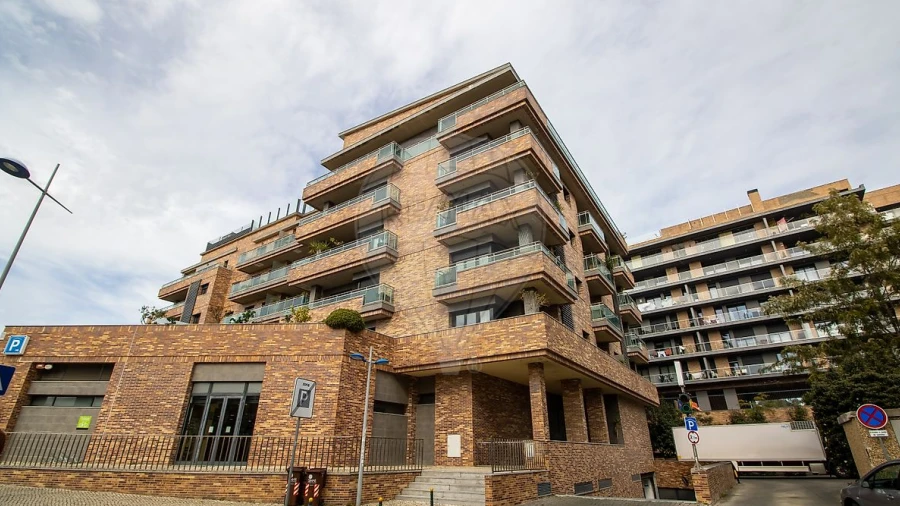 Apartamento T3 para Arrendamento em Moscavide e Portela