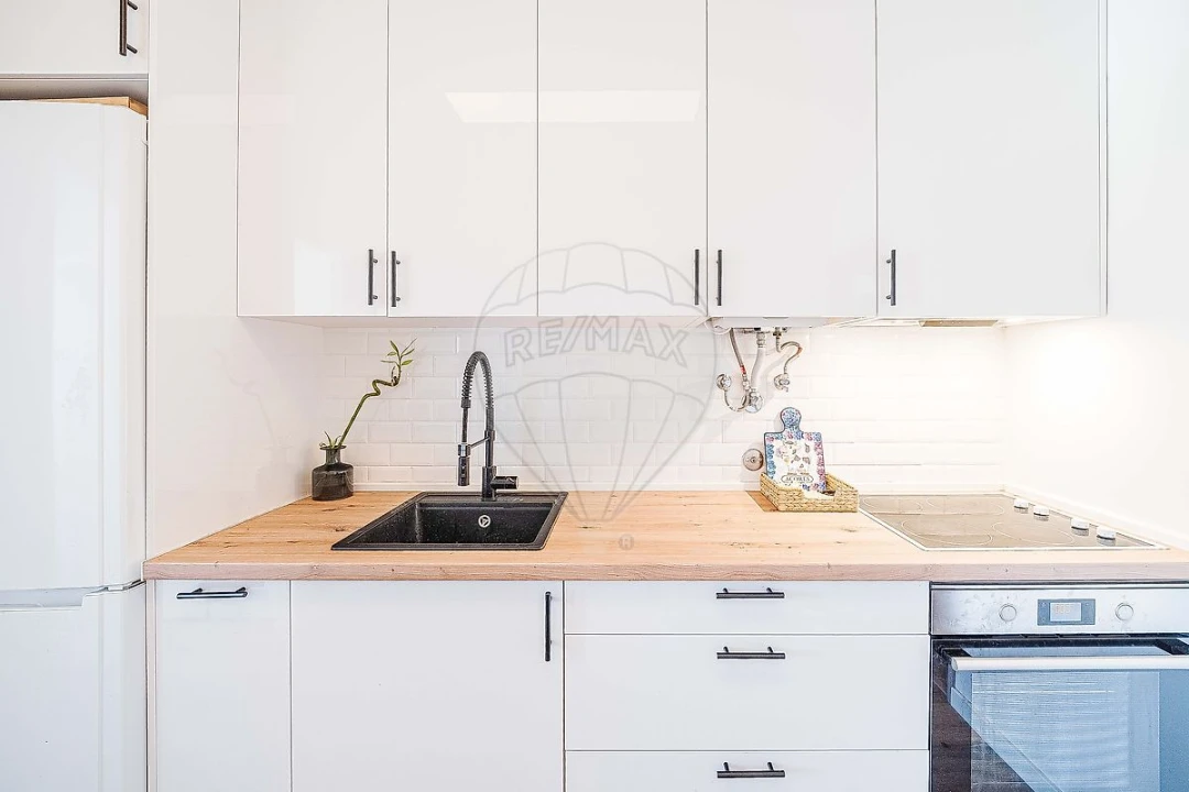 Apartamento T2 para Venda em Algueirão-Mem Martins Foto 1