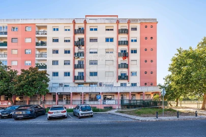 Apartamento T2 para Venda em Algueirão-Mem Martins