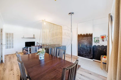 Apartamento T2 para Venda em Algueirão-Mem Martins