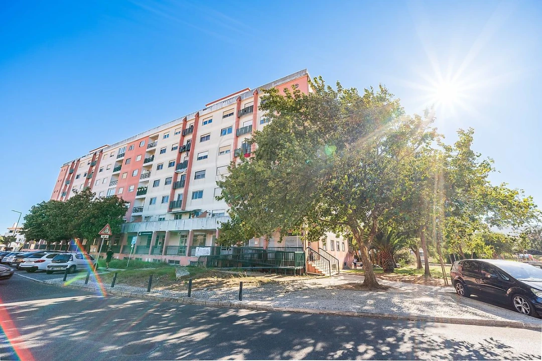 Apartamento T2 para Venda em Algueirão-Mem Martins Foto 3