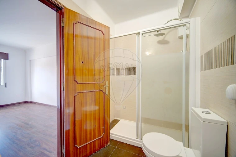 Apartamento T3 para Venda em Rio de Mouro Foto 27