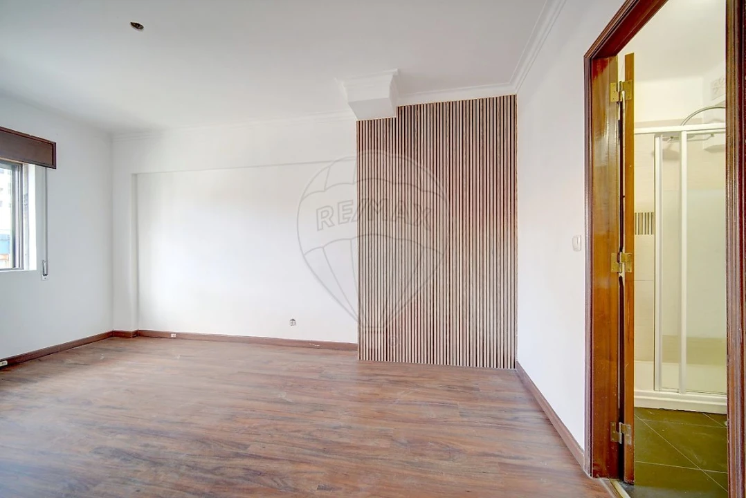 Apartamento T3 para Venda em Rio de Mouro Foto 25