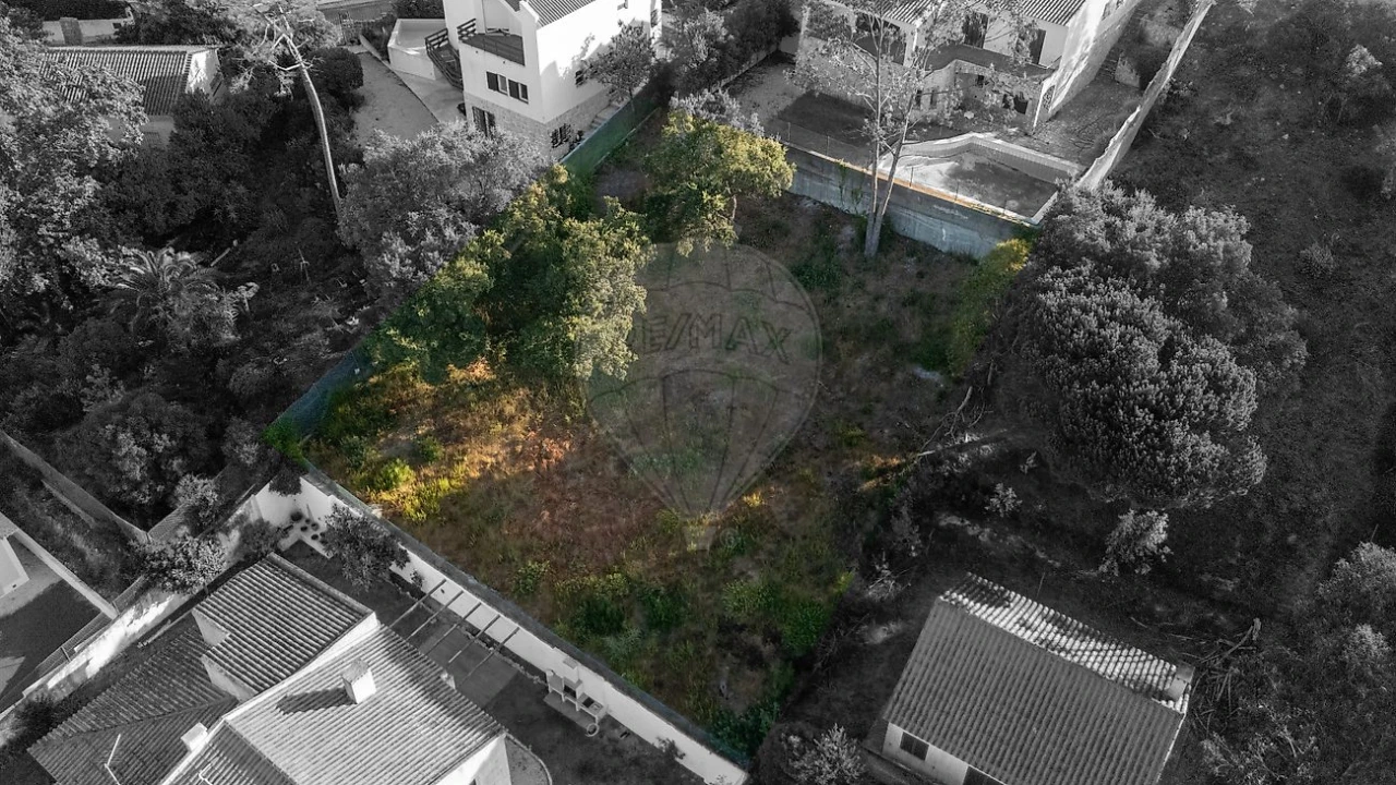 Terreno para Venda em Sesimbra (Castelo) Foto 1