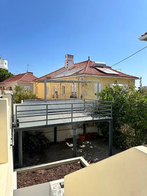Moradia T3 para Venda em Almada, Cova da Piedade, Pragal e Cacilhas