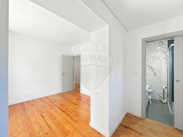 Moradia T3 para Venda em Almada, Cova da Piedade, Pragal e Cacilhas
