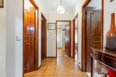 Apartamento T3 para Venda em Ferreiros e Gondizalves
