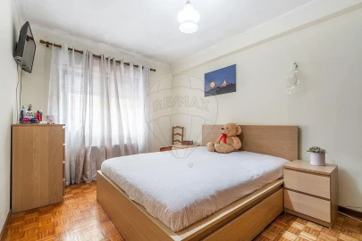 Apartamento T3 para Venda em Ferreiros e Gondizalves