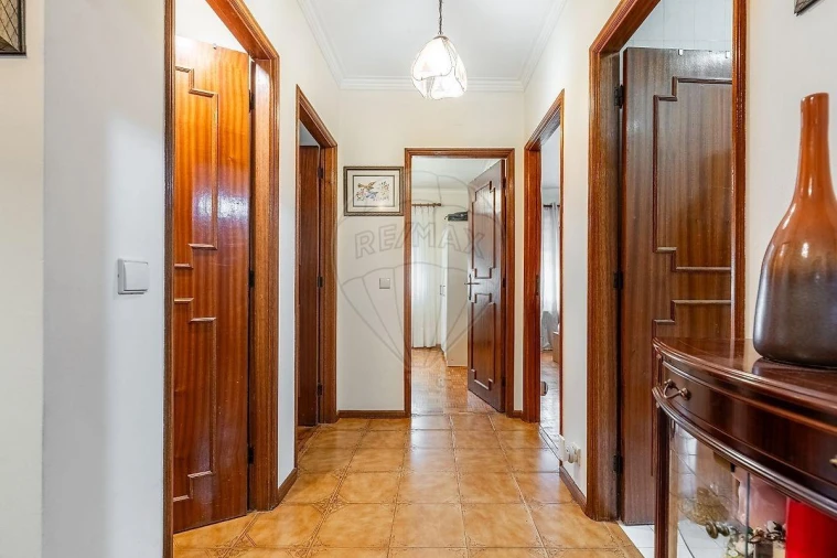 Apartamento T3 para Venda em Ferreiros e Gondizalves Foto 3