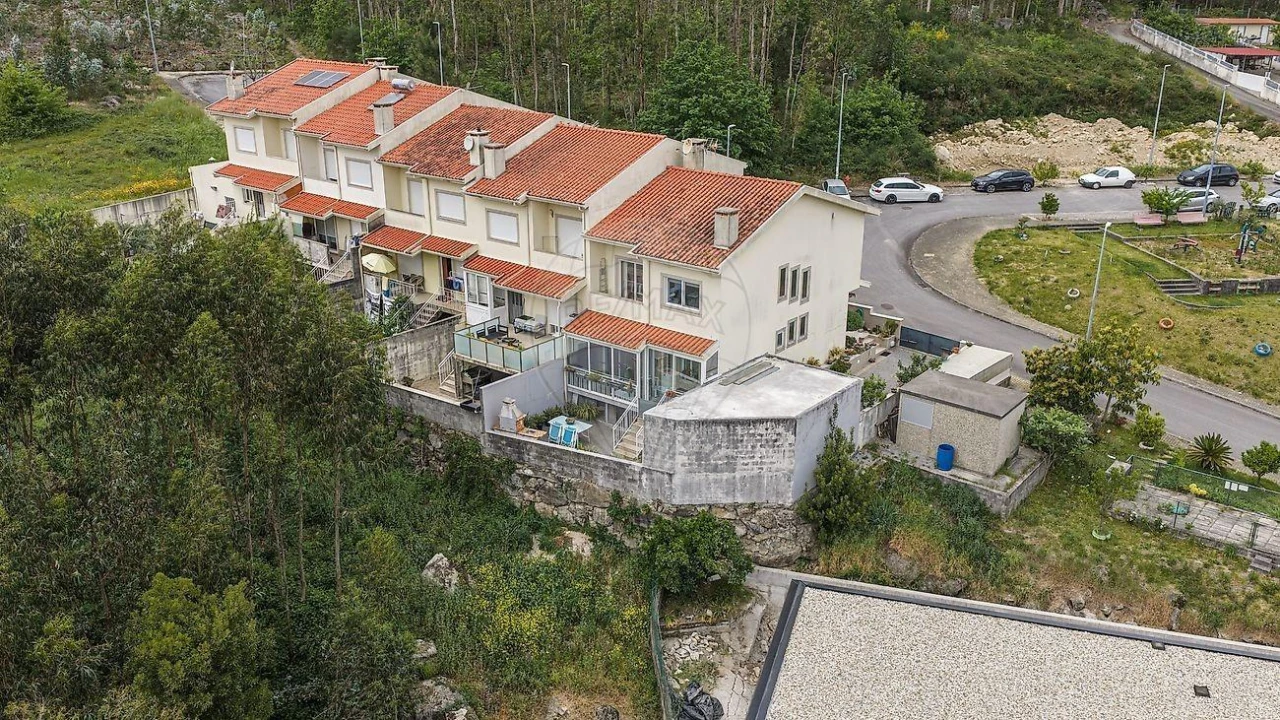 Moradia T3 para Venda em Vila Nova de Famalicão e Calendário Foto 27