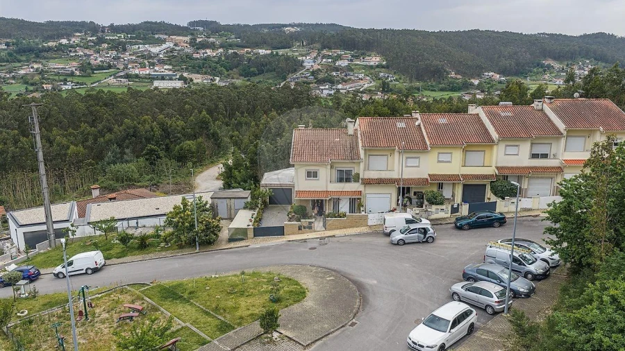 Moradia T3 para Venda em Vila Nova de Famalicão e Calendário Foto 26