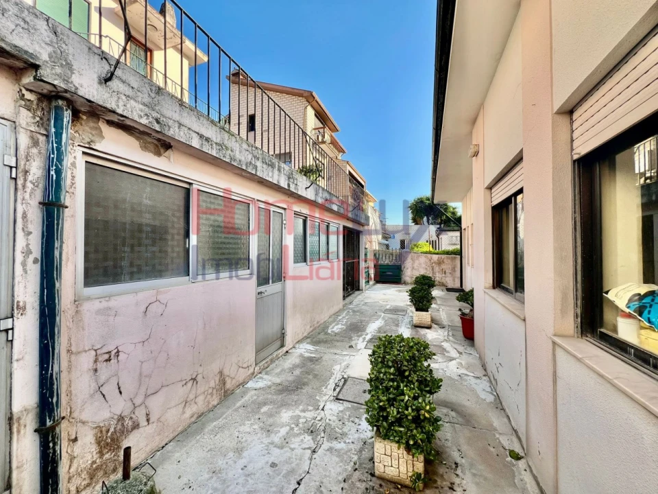 Moradia T3 para Venda em Fânzeres e São Pedro da Cova Foto 45