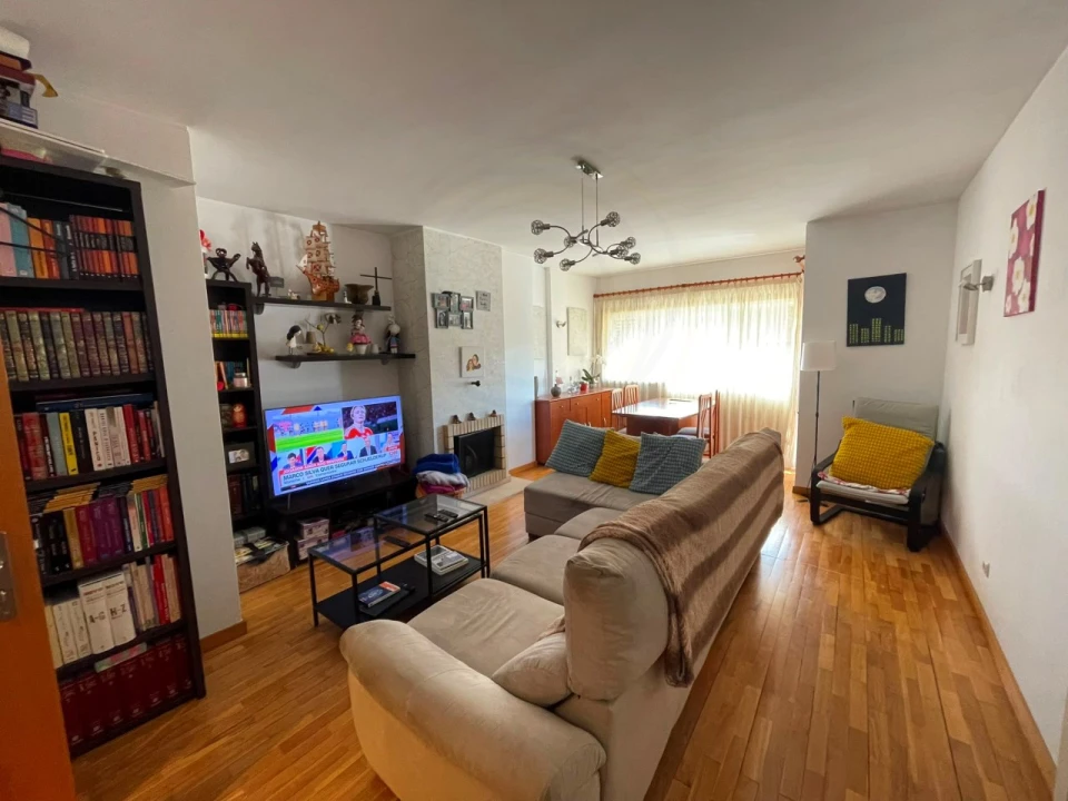 Apartamento T2 para Venda em Alfena Foto 1