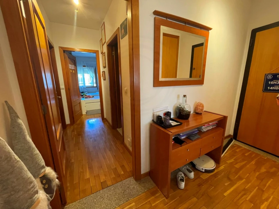 Apartamento T2 para Venda em Alfena Foto 3