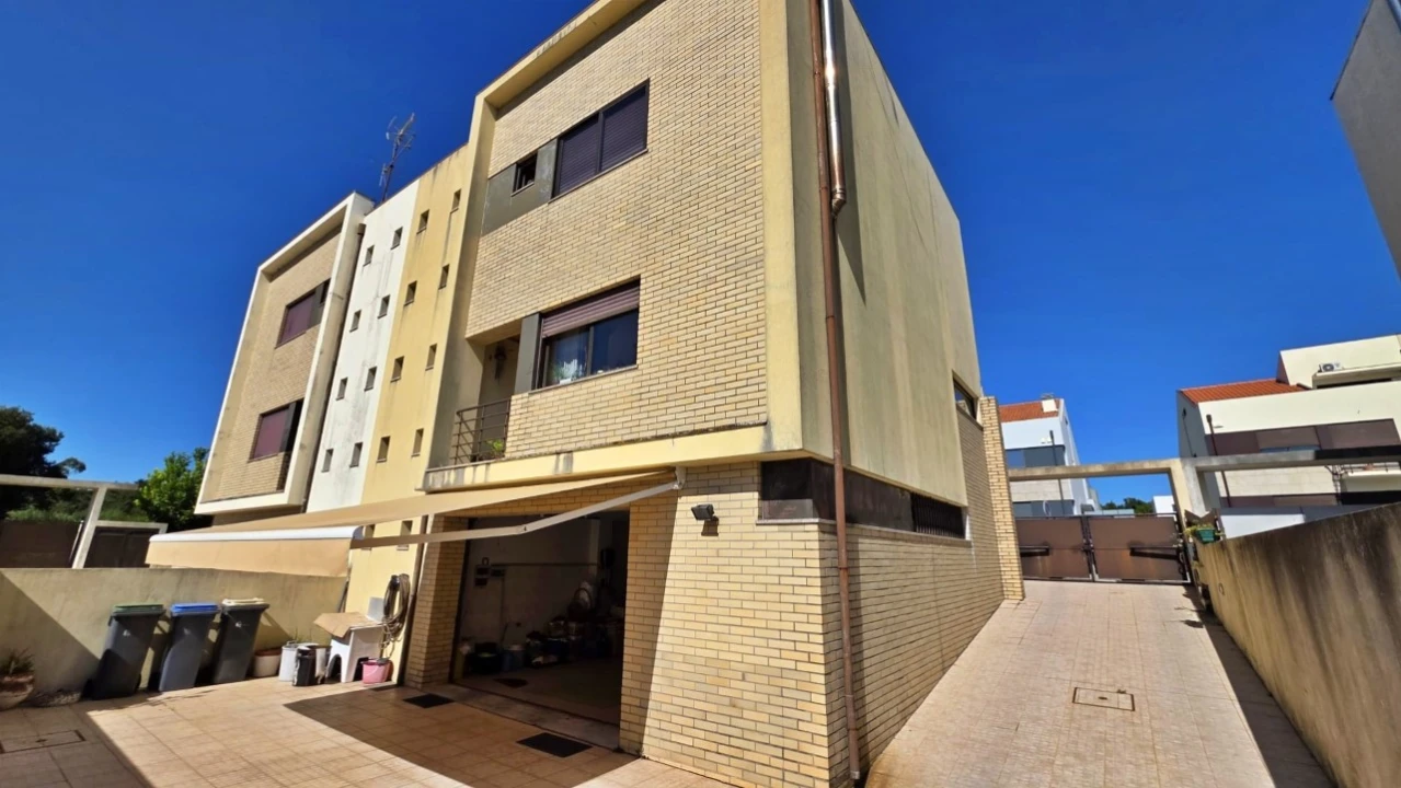 Moradia T3 para Venda em Castêlo da Maia Foto 25