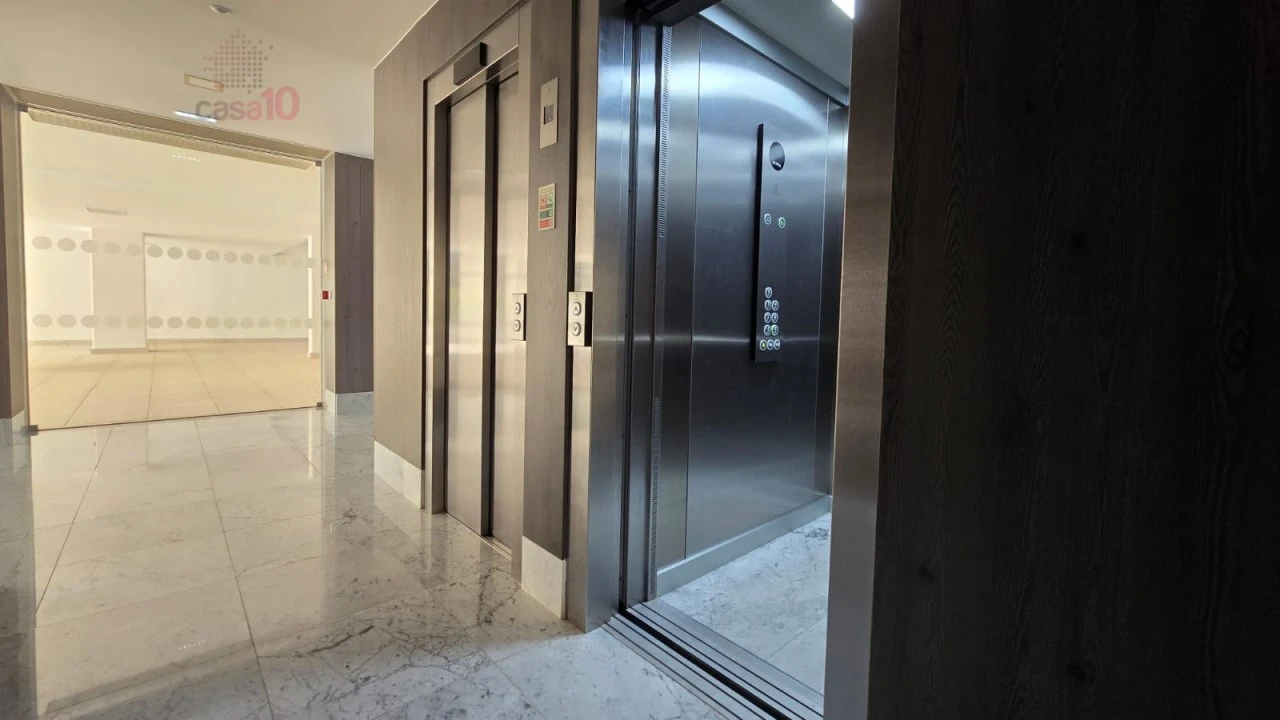 Apartamento T3 para Venda em Carcavelos e Parede Foto 22