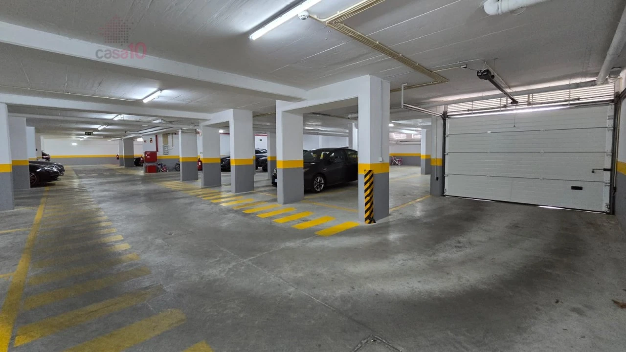 Apartamento T3 para Venda em Carcavelos e Parede Foto 24