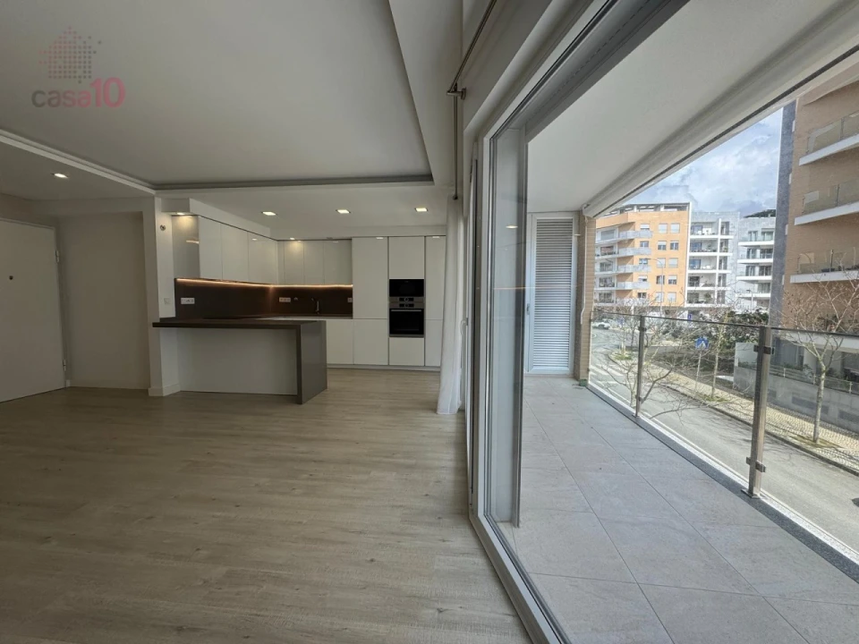 Apartamento T3 para Venda em Carcavelos e Parede Foto 9