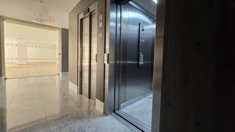 Apartamento T3 para Venda em Carcavelos e Parede