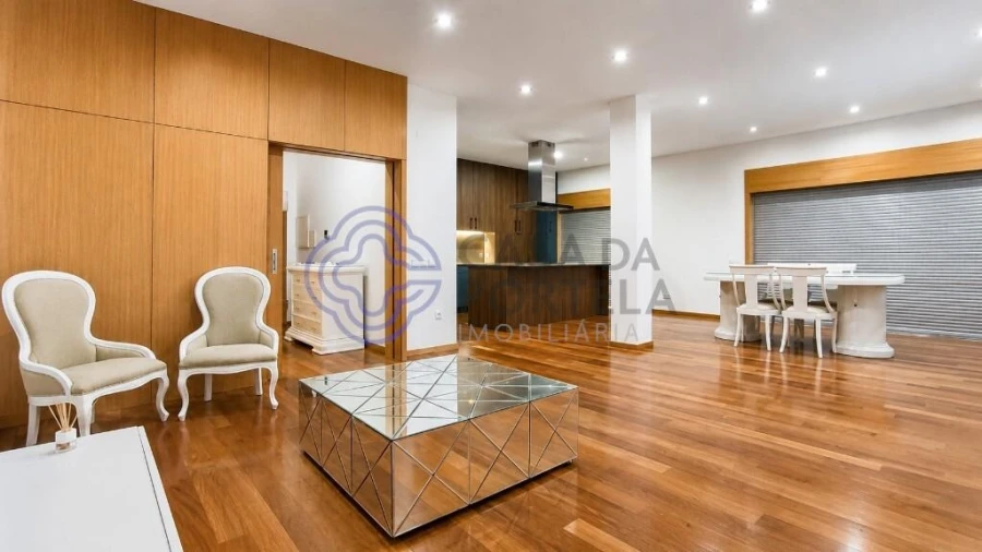 Apartamento T4 para Venda em Póvoa de Varzim, Beiriz e Argivai Foto 4