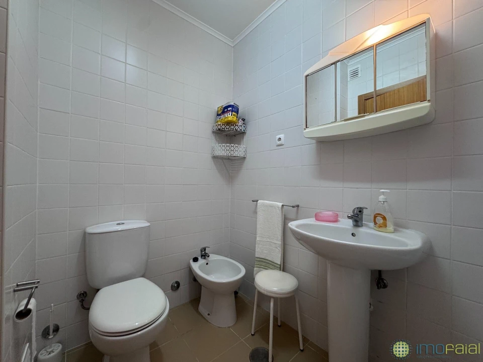 Apartamento T2 para Venda em Horta (Matriz) Foto 16