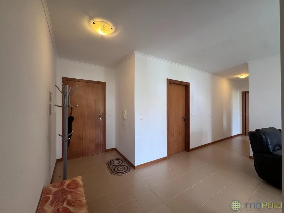 Apartamento T2 para Venda em Horta (Matriz) Foto 8