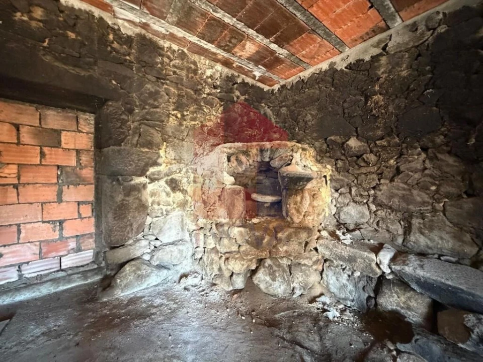 Moradia T2 para Venda em Pico de Regalados, Gondiães e Mós Foto 5