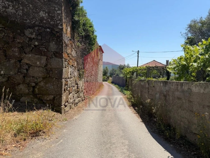 Moradia T2 para Venda em Pico de Regalados, Gondiães e Mós Foto 28