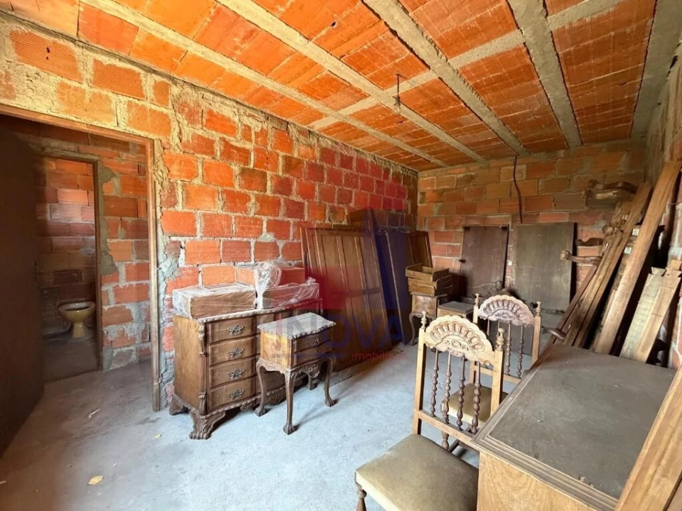 Moradia T2 para Venda em Pico de Regalados, Gondiães e Mós Foto 13