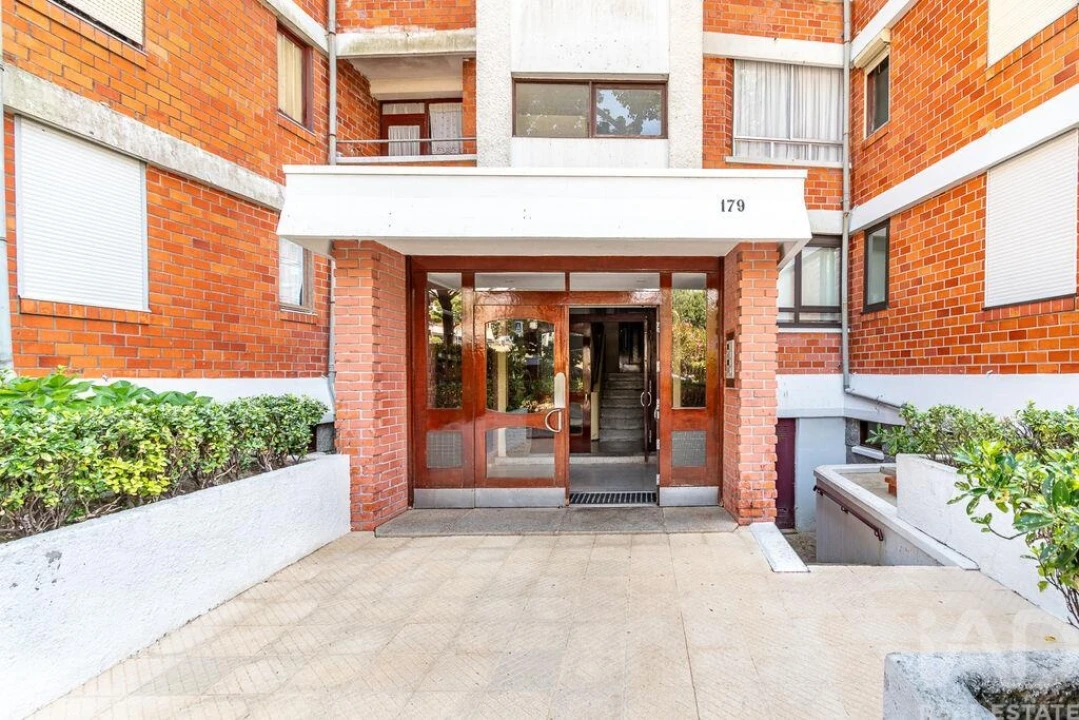 Apartamento T3 para Venda em Aldoar, Foz do Douro e Nevogilde Foto 3