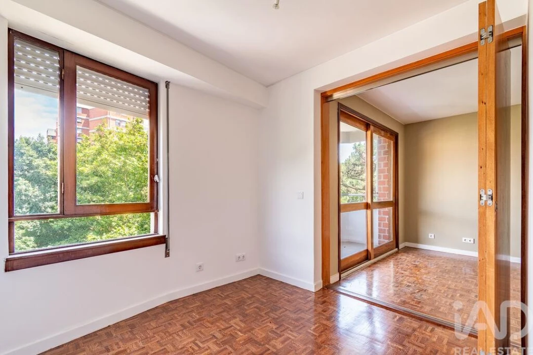 Apartamento T3 para Venda em Aldoar, Foz do Douro e Nevogilde Foto 1