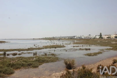 Moradia T3 para Venda em Moncarapacho e Fuseta