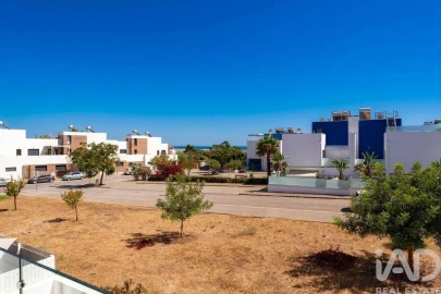 Moradia T3 para Venda em Moncarapacho e Fuseta