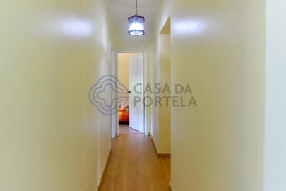 Apartamento T2 para Venda em Agualva e Mira-Sintra