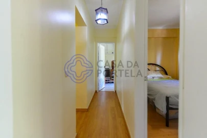 Apartamento T2 para Venda em Agualva e Mira-Sintra