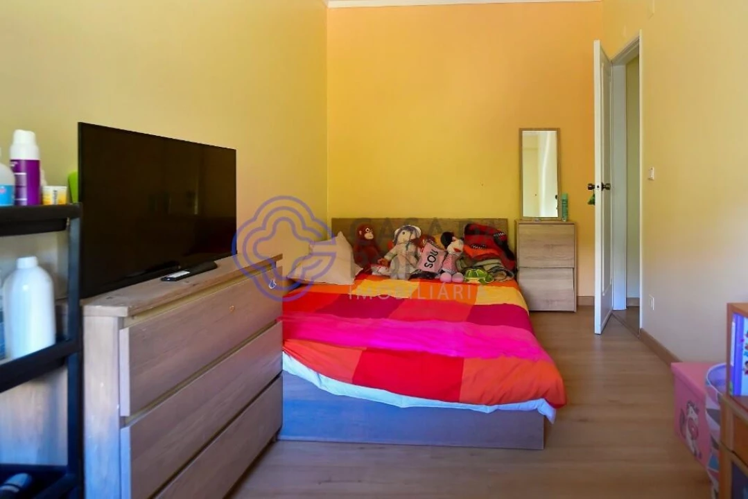 Apartamento T2 para Venda em Agualva e Mira-Sintra Foto 22
