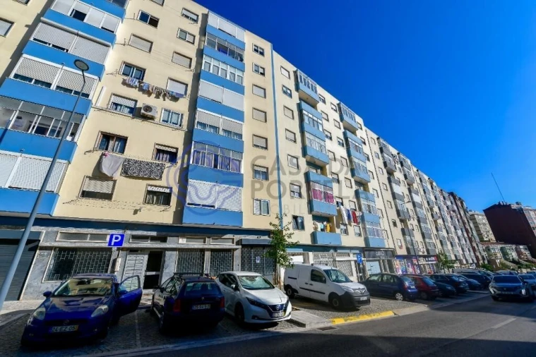 Apartamento T2 para Venda em Agualva e Mira-Sintra Foto 30