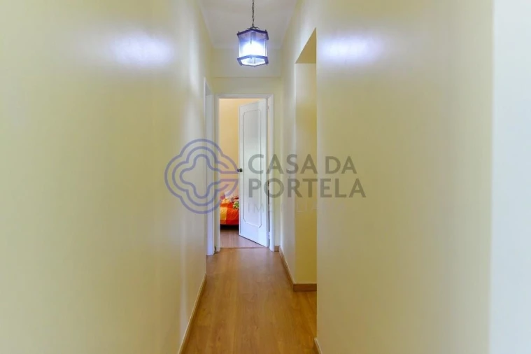 Apartamento T2 para Venda em Agualva e Mira-Sintra Foto 9