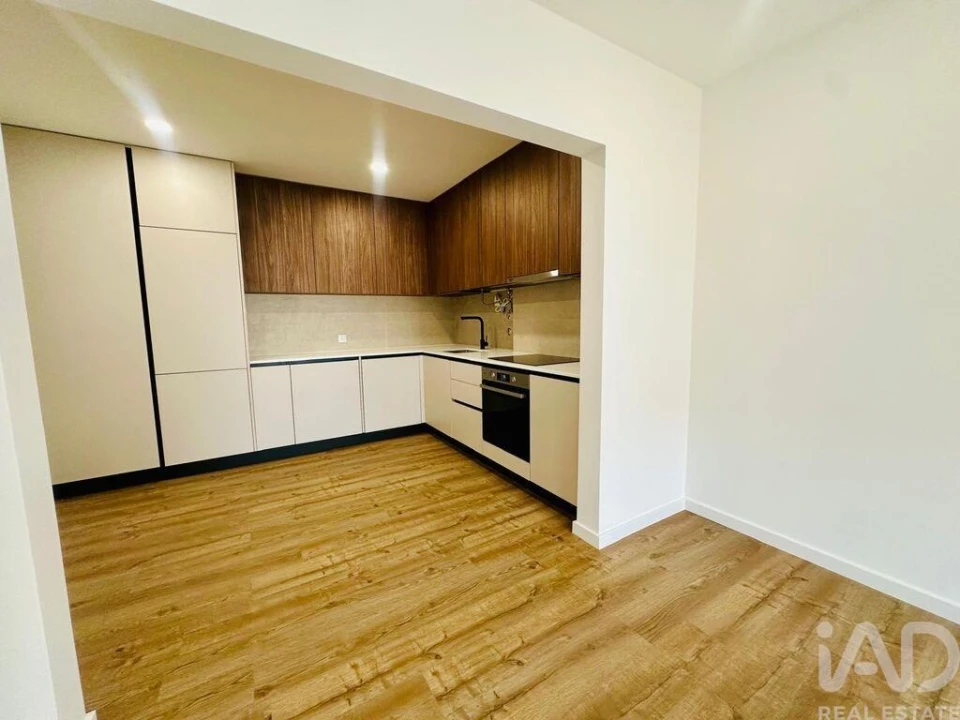 Apartamento T2 para Venda em Cadaval e Pêro Moniz Foto 8