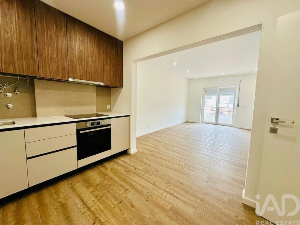 Apartamento T2 para Venda em Cadaval e Pêro Moniz Foto 1