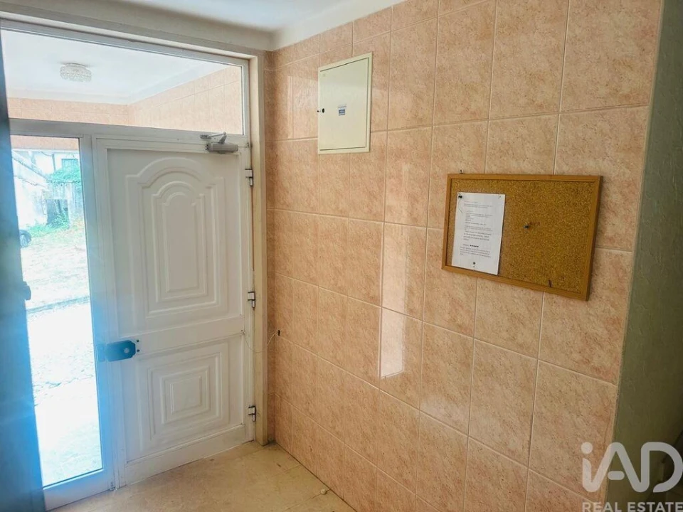 Apartamento T2 para Venda em Cadaval e Pêro Moniz Foto 15