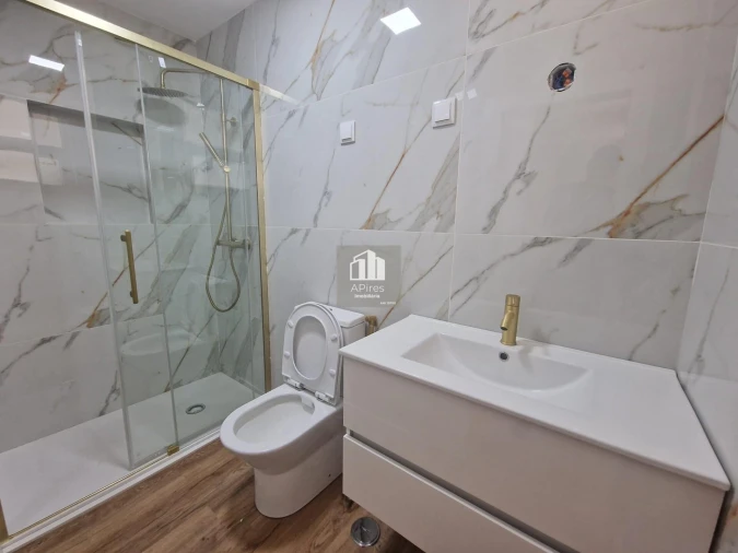 Apartamento T1 para Venda em Costa da Caparica Foto 3