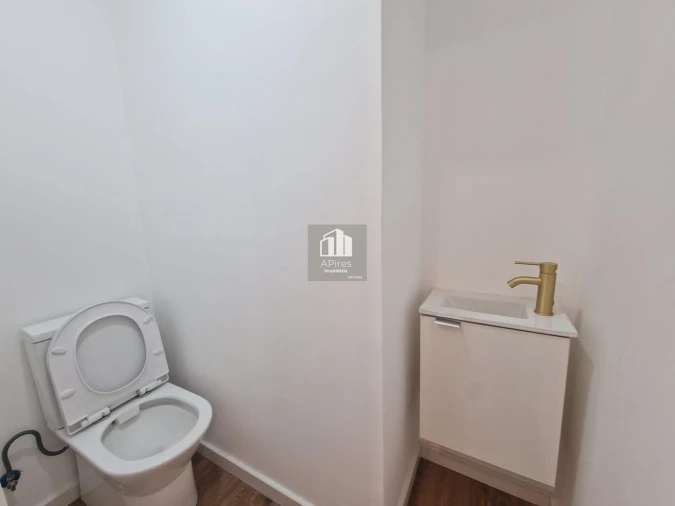 Apartamento T1 para Venda em Costa da Caparica Foto 12