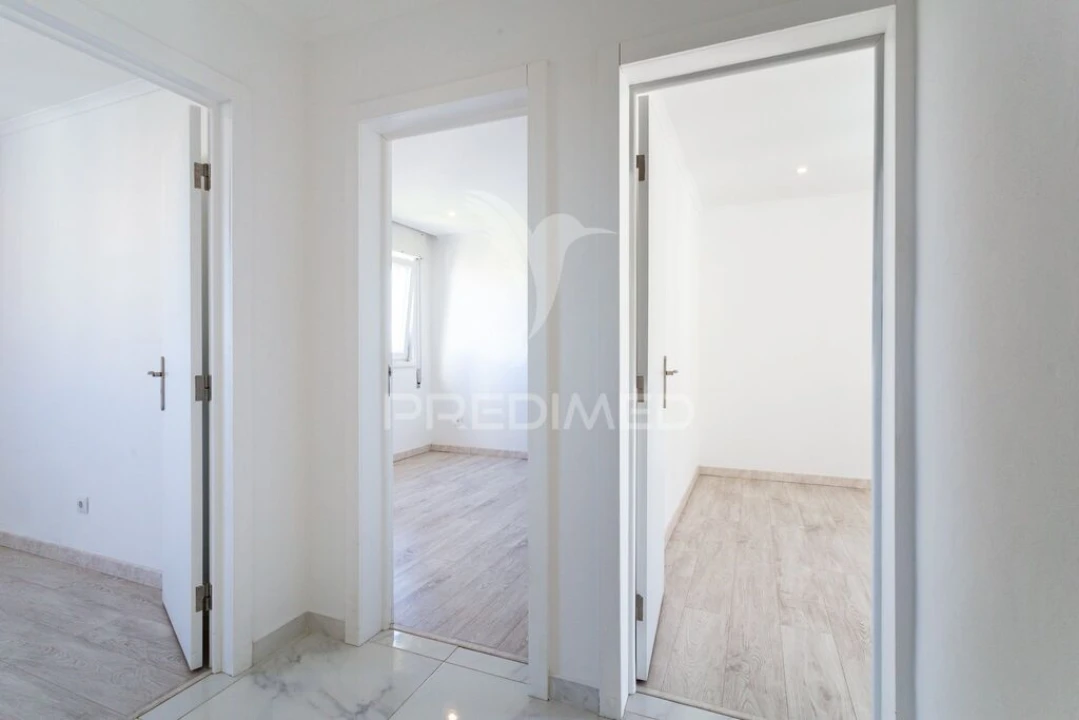 Apartamento T3 para Venda em Corroios Foto 13