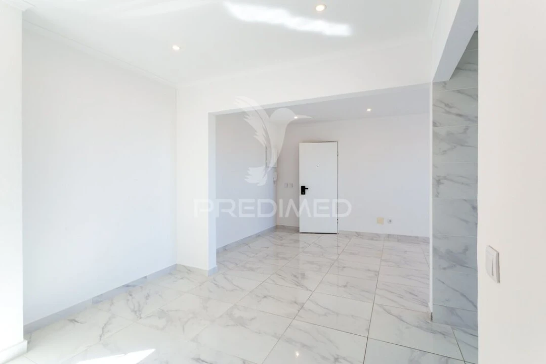 Apartamento T3 para Venda em Corroios Foto 10