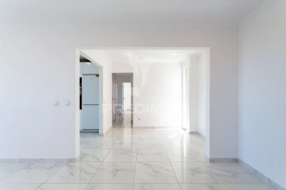 Apartamento T3 para Venda em Corroios