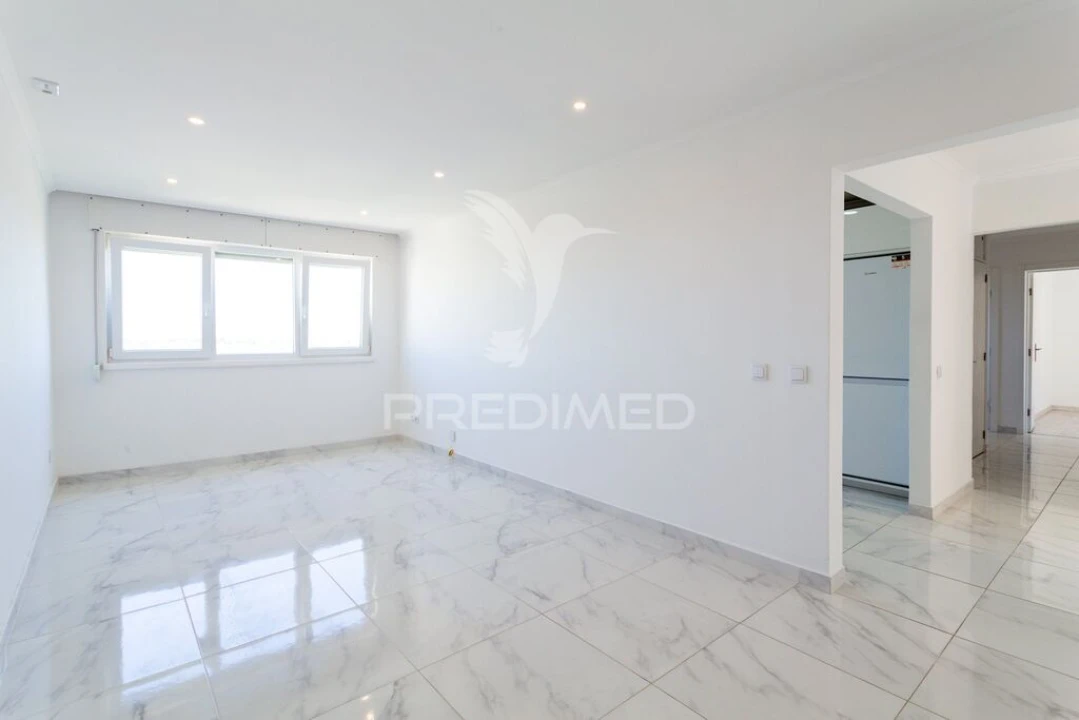 Apartamento T3 para Venda em Corroios Foto 4