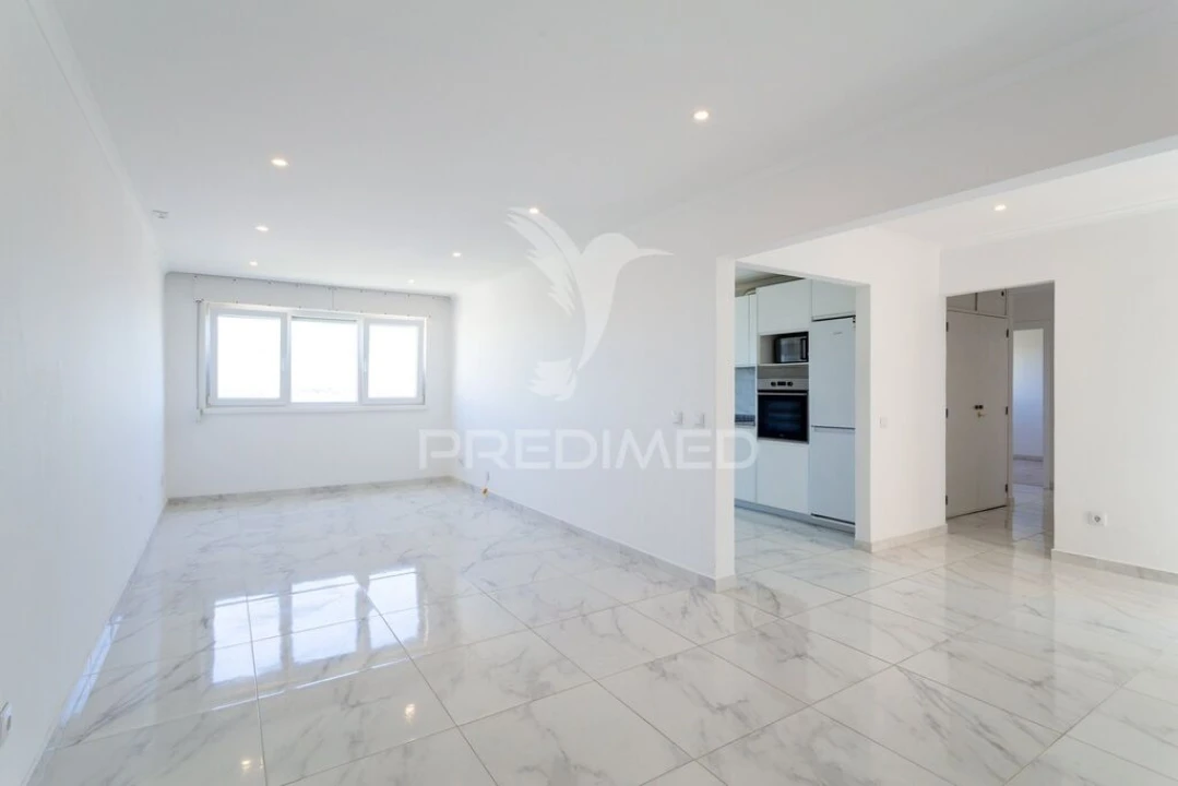 Apartamento T3 para Venda em Corroios Foto 3