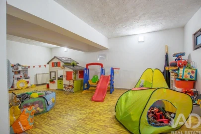 Moradia T4 para Venda em Ovoa e Vimieiro