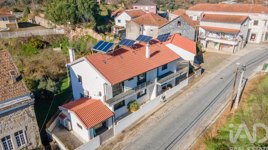 Moradia T4 para Venda em Ovoa e Vimieiro